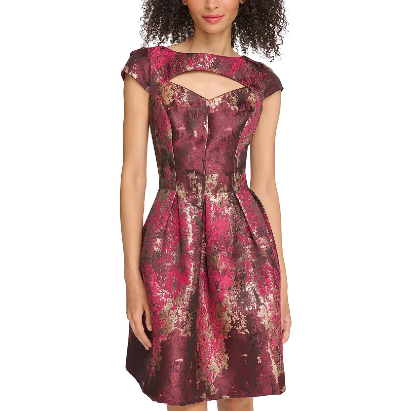 Low-waisted Dresses for Relaxed -Vince Camuto Womens Petites Metallic Above Knee Fit & Flare Dress