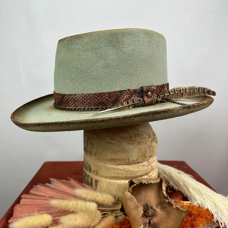 Elegant wool felt hat for special events -The Dirty Ronnie Green Distressed