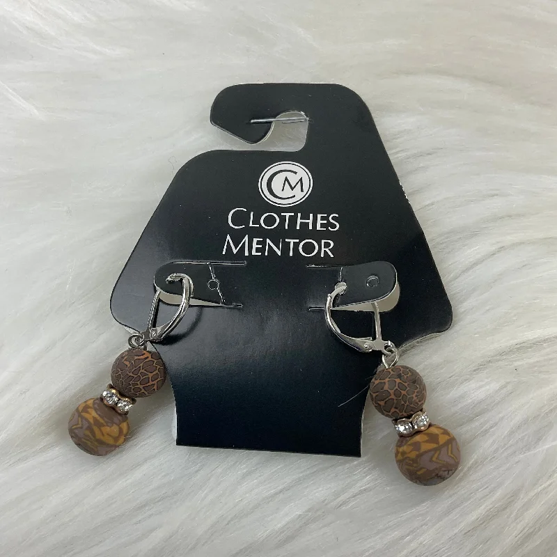 Round Drop Earrings for Classic -Earrings Dangle/drop By Clothes Mentor