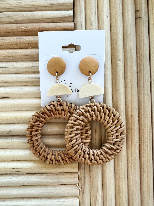 Drop Earrings with Animal Motifs -Fame Round Earrings