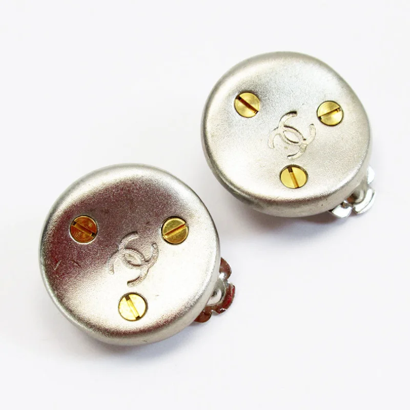 Drop Earrings for Christmas Party -Chanel   Metal Clip Earrings (Pre-Owned)