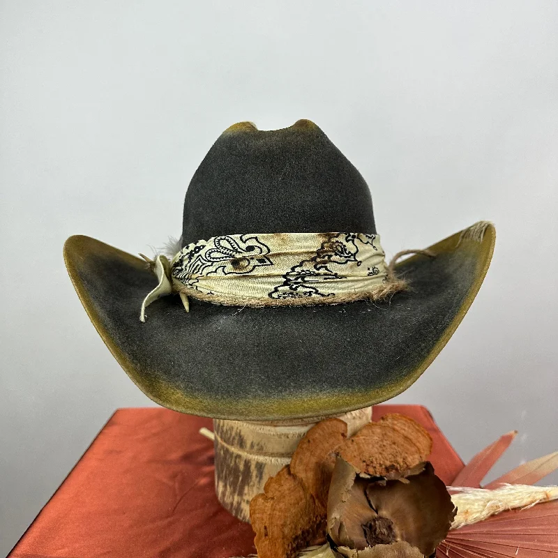 Luxury felt hat with elegant wool finish -Distressed Cowboy The Rider II