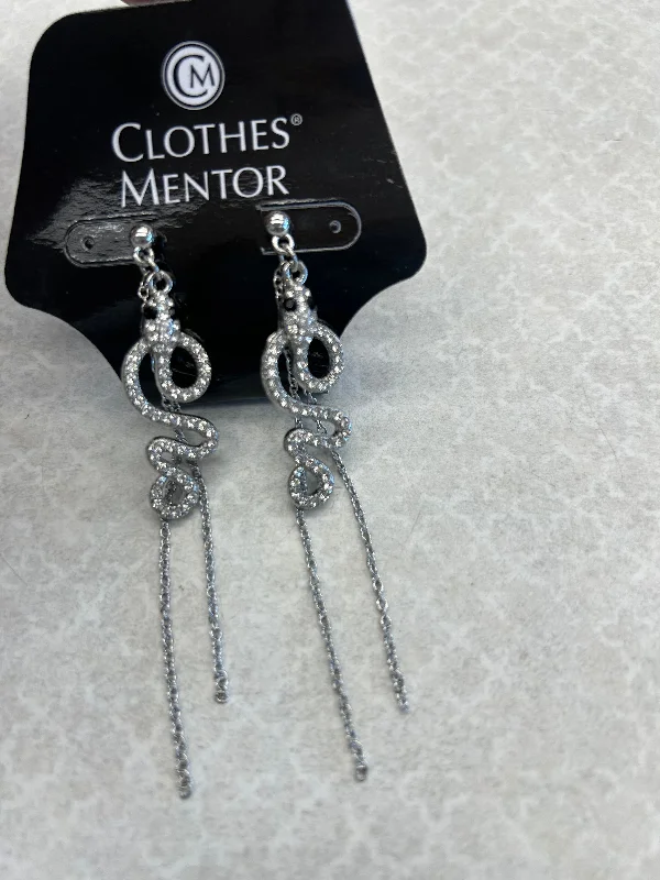 Drop Earrings for Mother's Day -Earrings Dangle/drop By Clothes Mentor