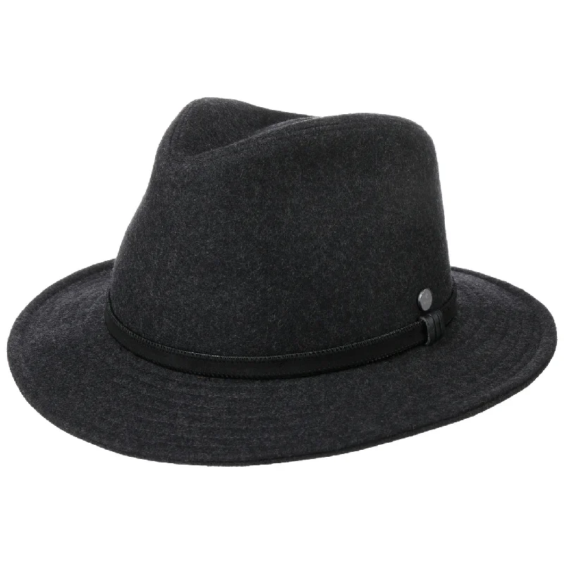 Affordable felt hat with simple chic look -Tavalo Traveller Felt Fedora Hat