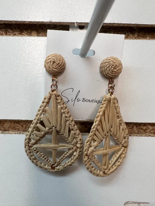 Drop Earrings for Anniversary -Light Raffia Earrings