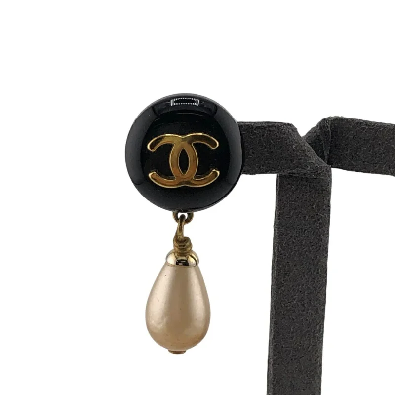 Gothic Drop Earrings with Dark Tone -Chanel  Artificial ivory  Plating Clip Earrings (Pre-Owned)