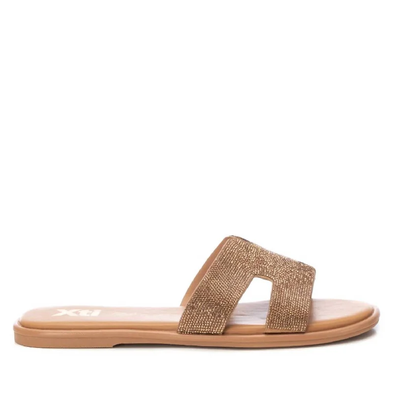 Comfortable sandals for women with contoured footbed and easy-to-adjust straps-Women's Flat Sandals In Bronze