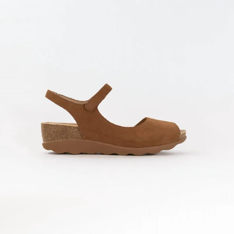 Summer sandals for women with simple design and flexible, comfortable fit-Women's Marcy Sandals In Tan